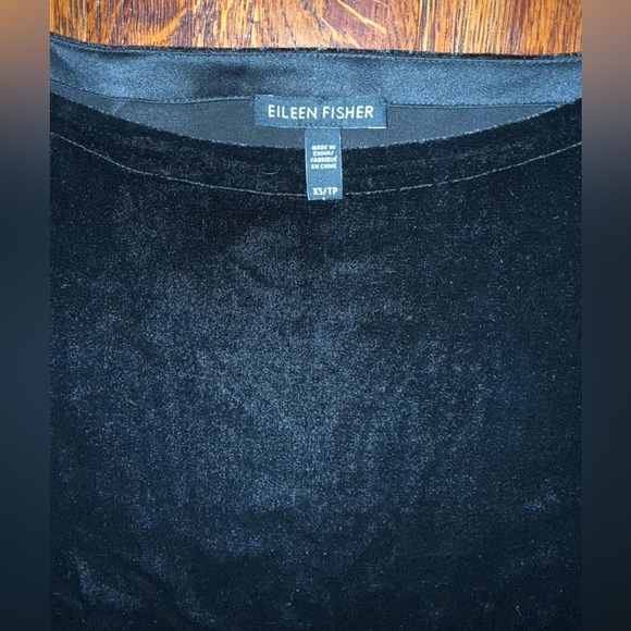 EILEEN FISHER Velvet Short Sleeve Sheath Dress in Black Size Extra Small - Picture 4 of 8